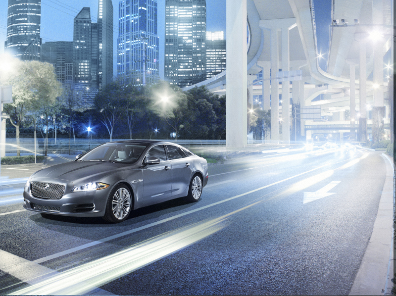 Illustration for article titled 2010 Jaguar XJ: The New Cat Revealed!